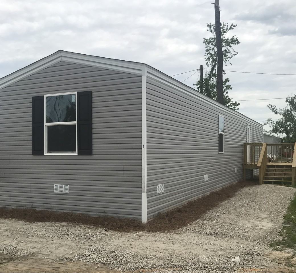 3019 Douglas Rd - Photo 4 of 12