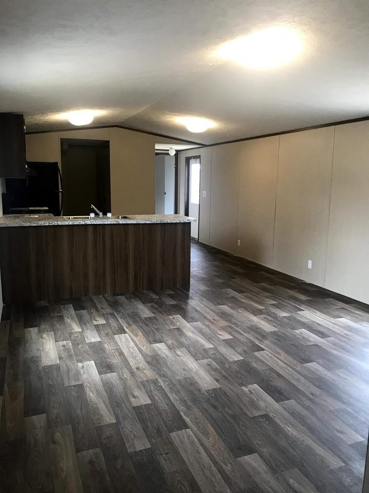 3019 Douglas Rd - Photo 6 of 12