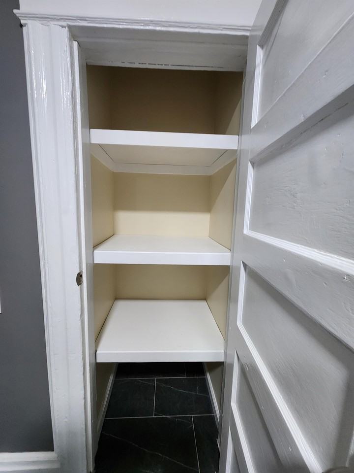 22 Davis Ave #1 - Photo 7 of 11