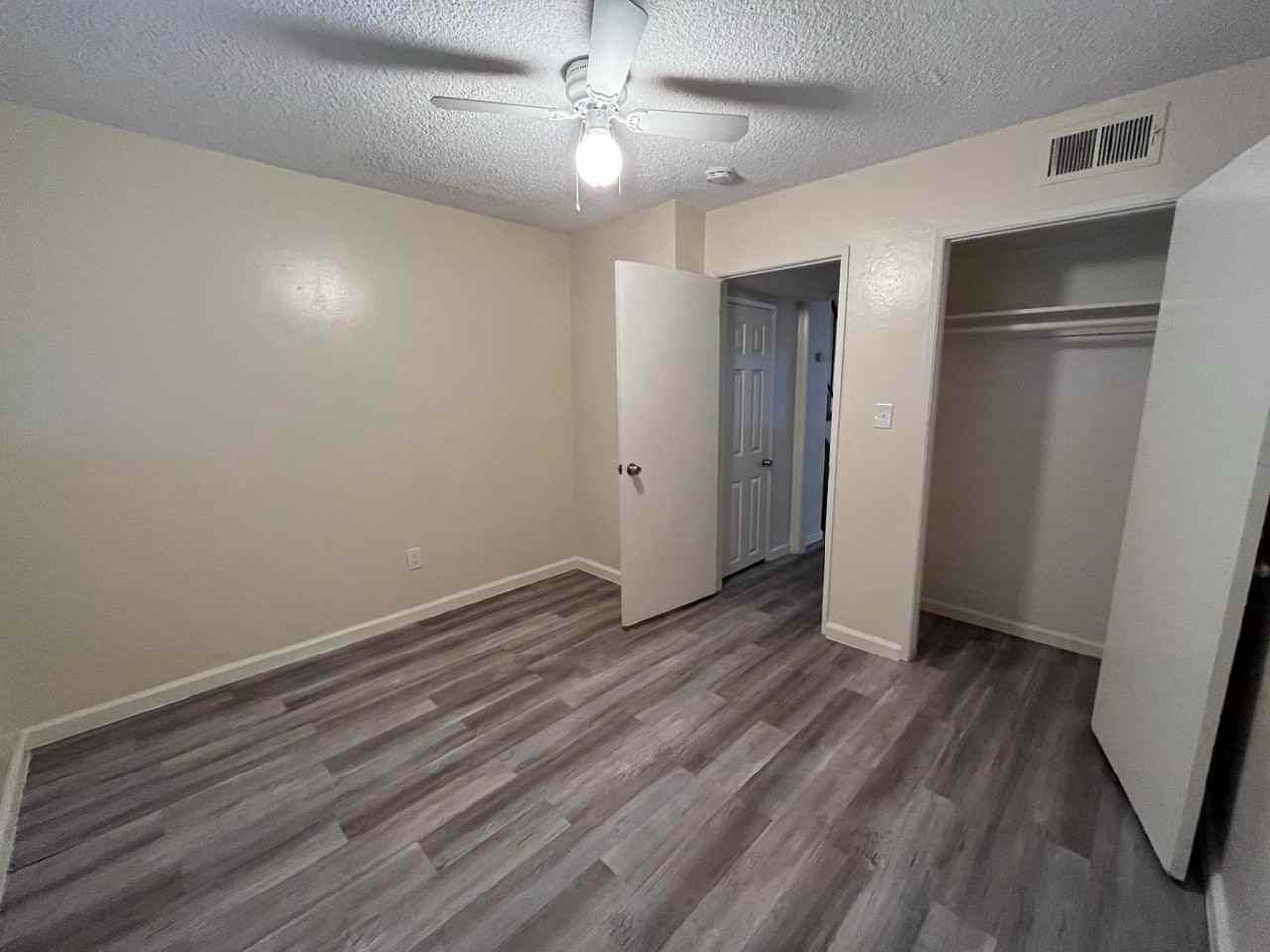 1015-1019  L Street - Photo 6 of 9