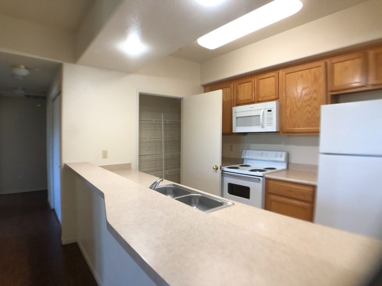 Mountainview Villas - Photo 6 of 7