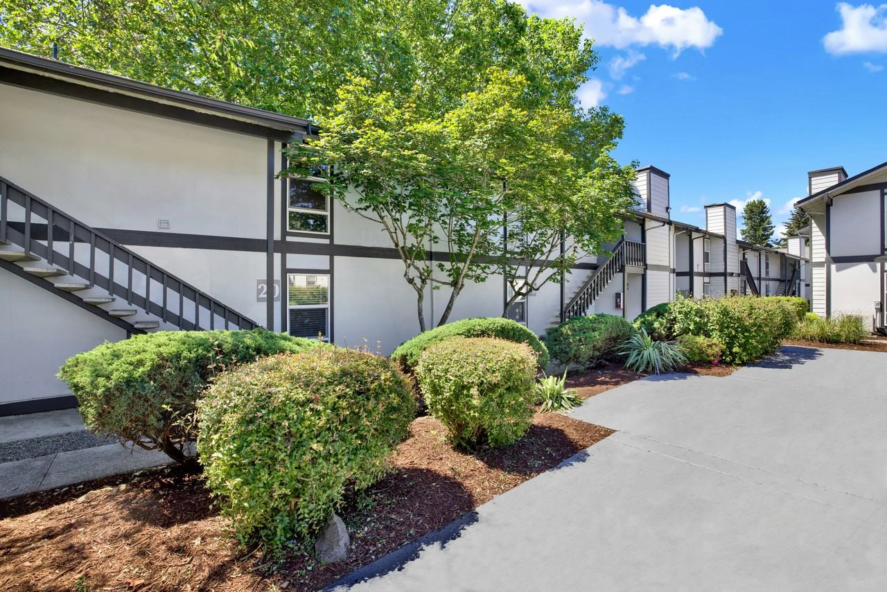Arden Park Apartments - Photo 2 of 32