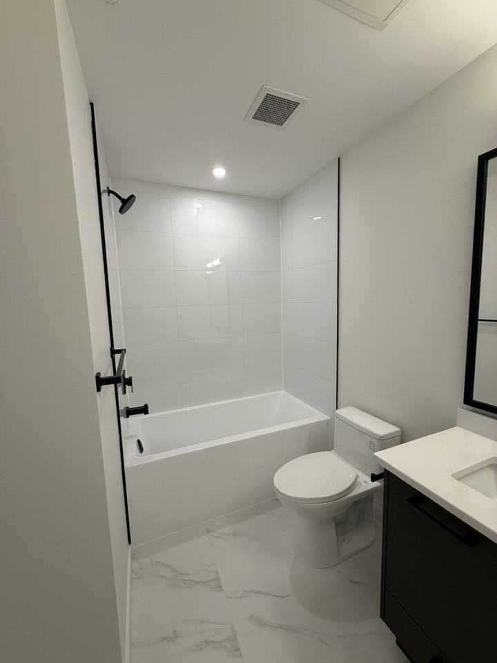19310 Fraser Hwy - Photo 5 of 11