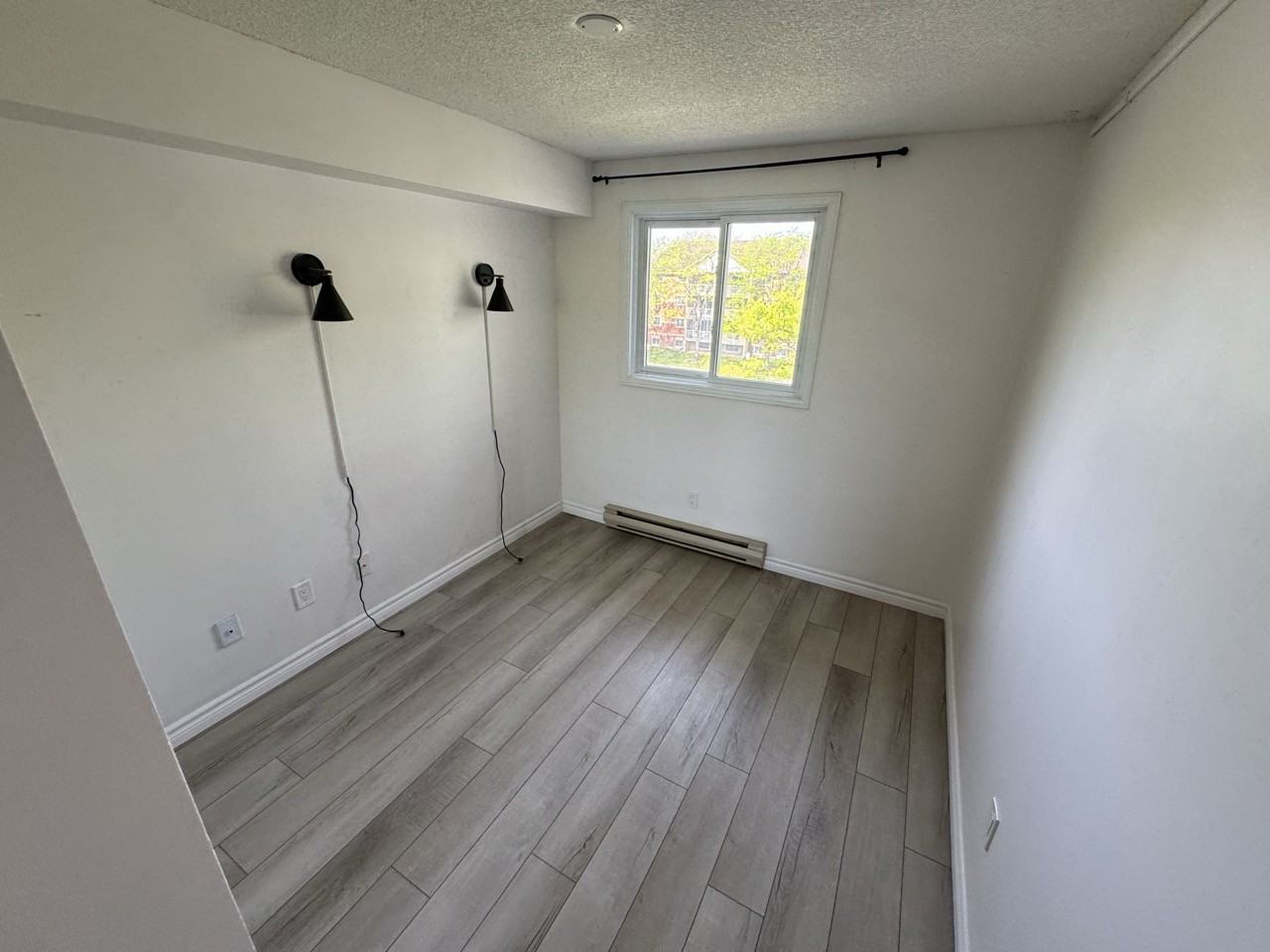 316 Kingsdale Avenue - Photo 5 of 11