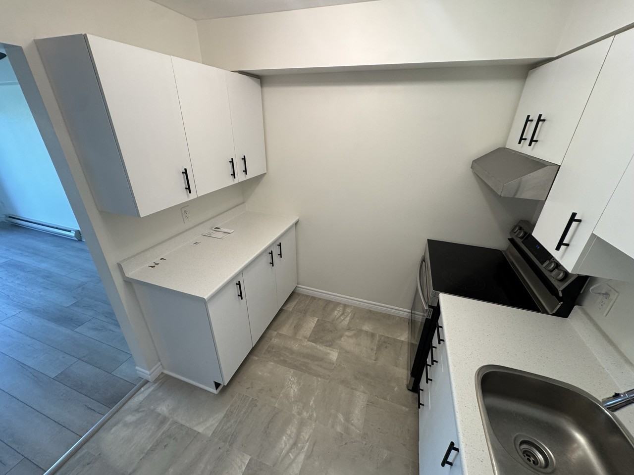 316 Kingsdale Avenue - Photo 7 of 11