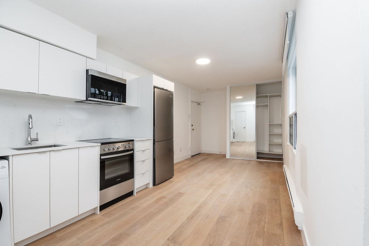 28 Maynard Avenue - Photo 2 of 10