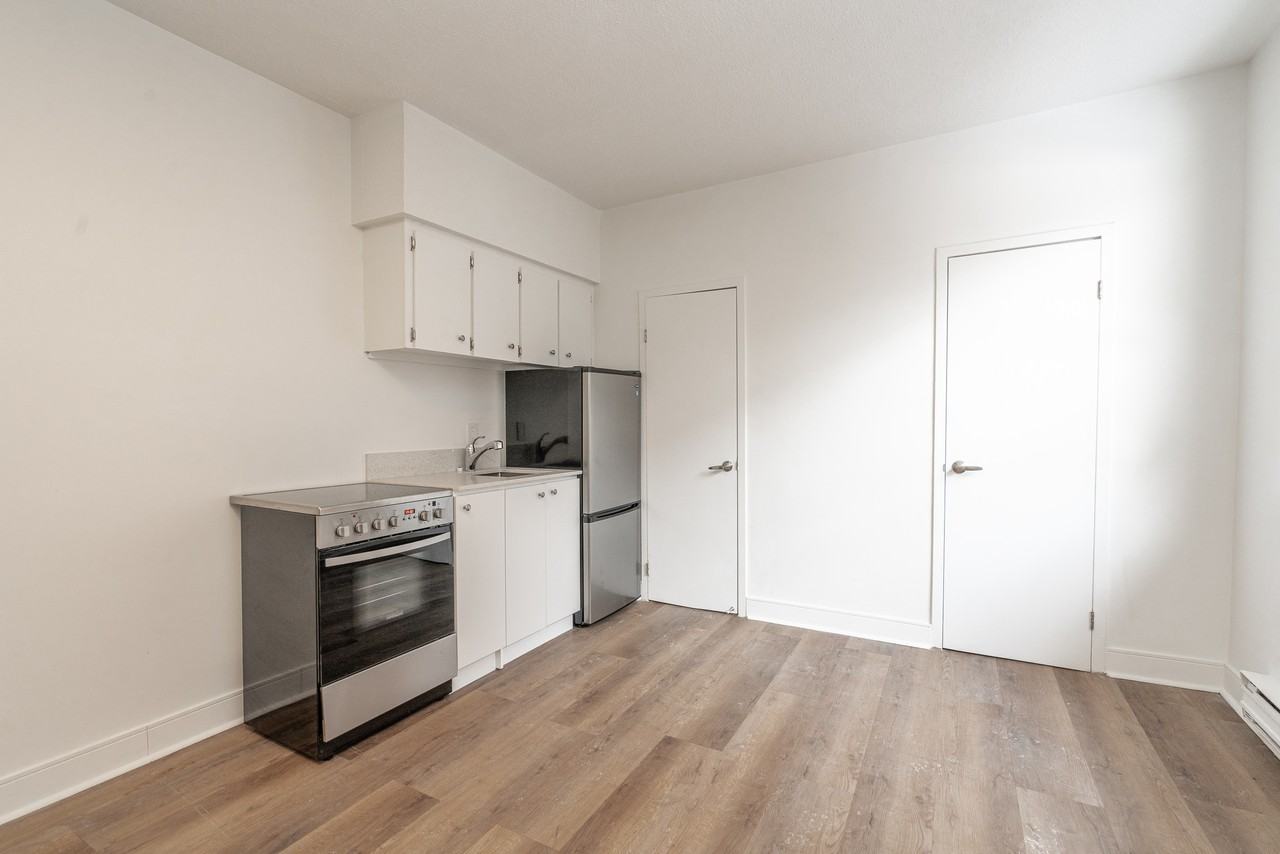 28 Maynard Avenue - Photo 5 of 10