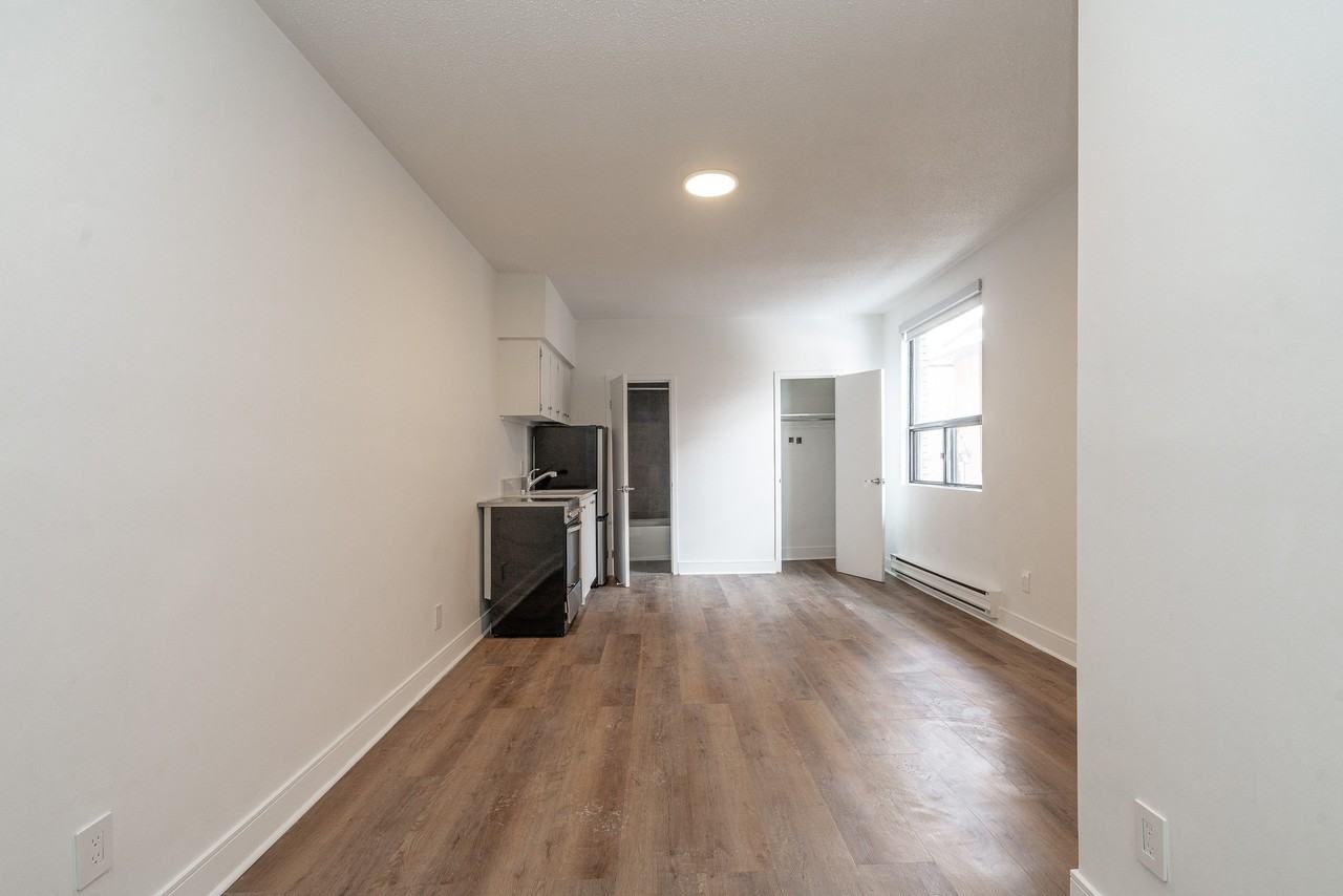 28 Maynard Avenue - Photo 7 of 10