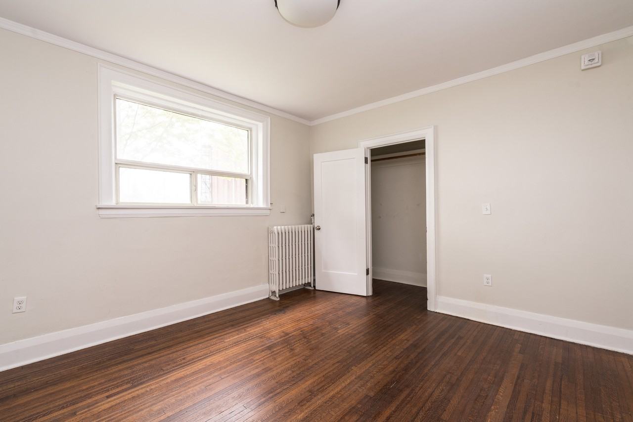 1 Claude Avenue - Photo 2 of 12