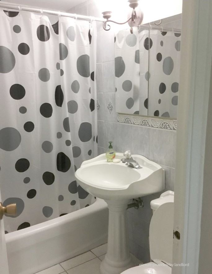 105 Raglan ave - Photo 7 of 17