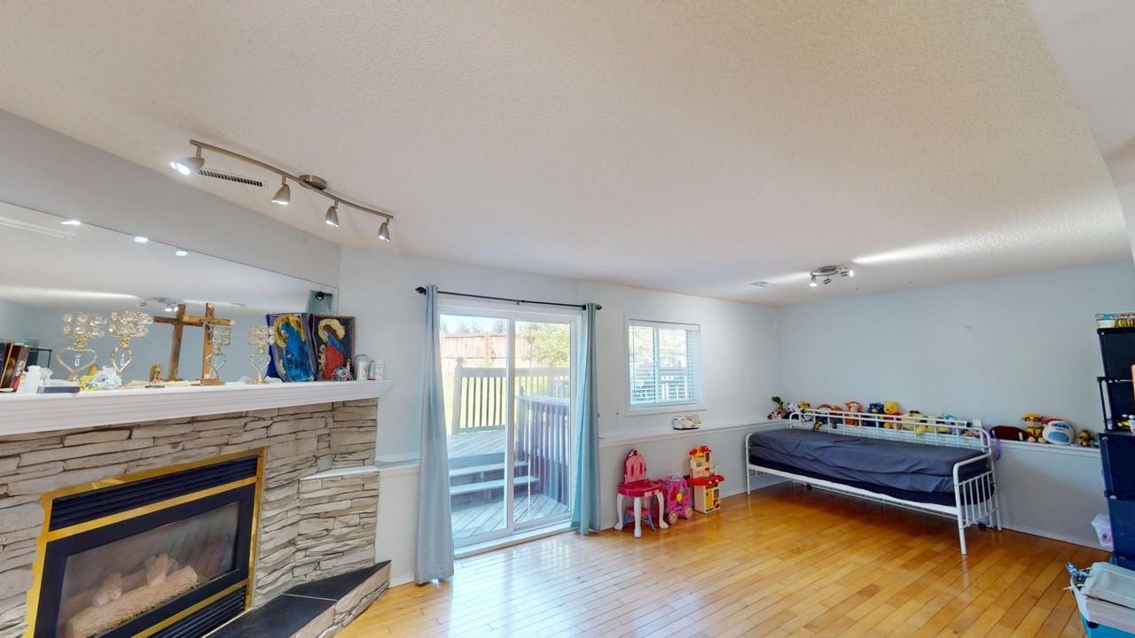 44 Covington Mews Ne - Photo 6 of 22