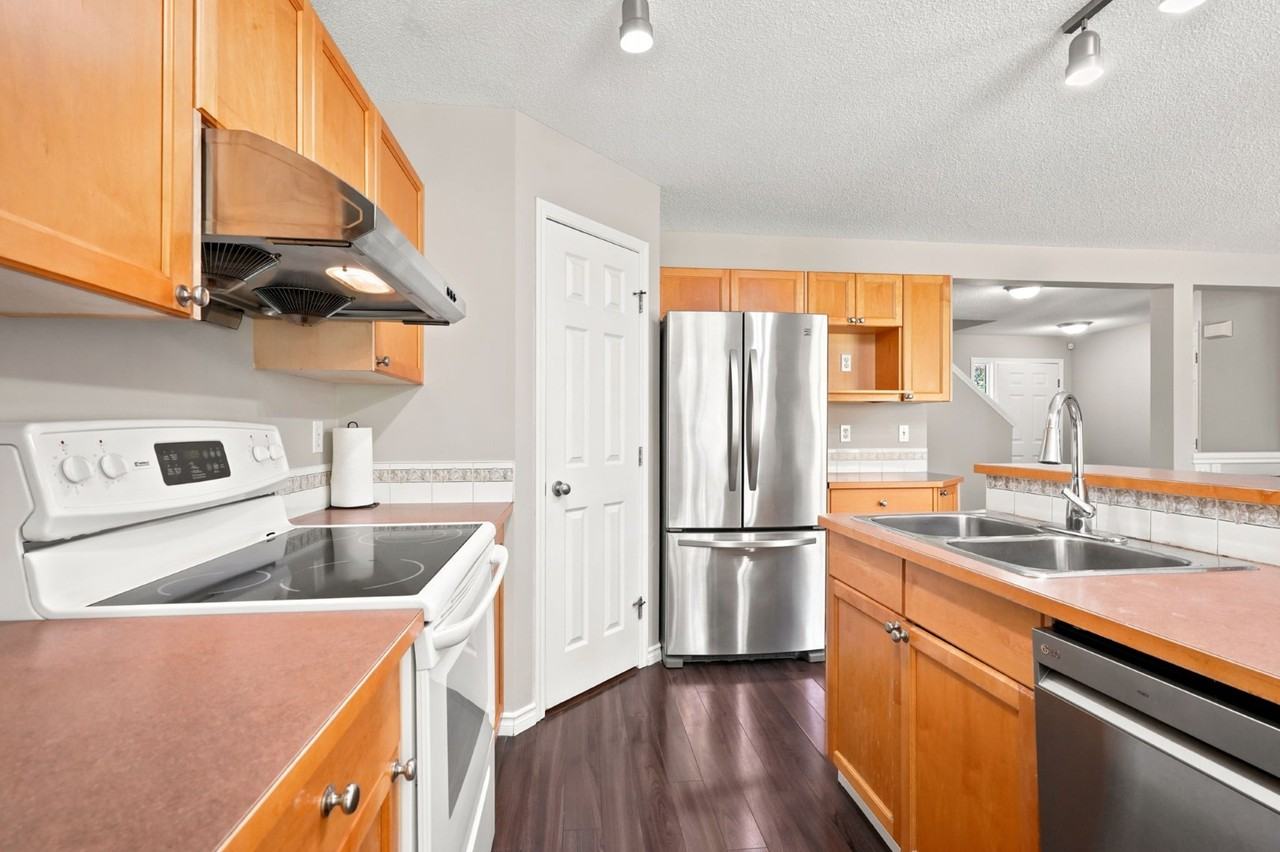 88 Rockyledge Cres Nw - Photo 4 of 50