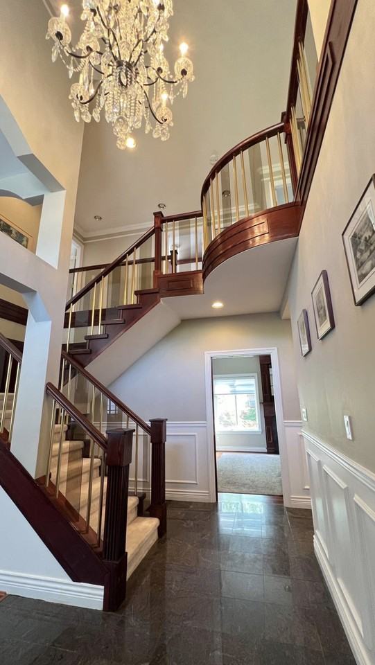 14036 90 Avenue - Photo 2 of 18