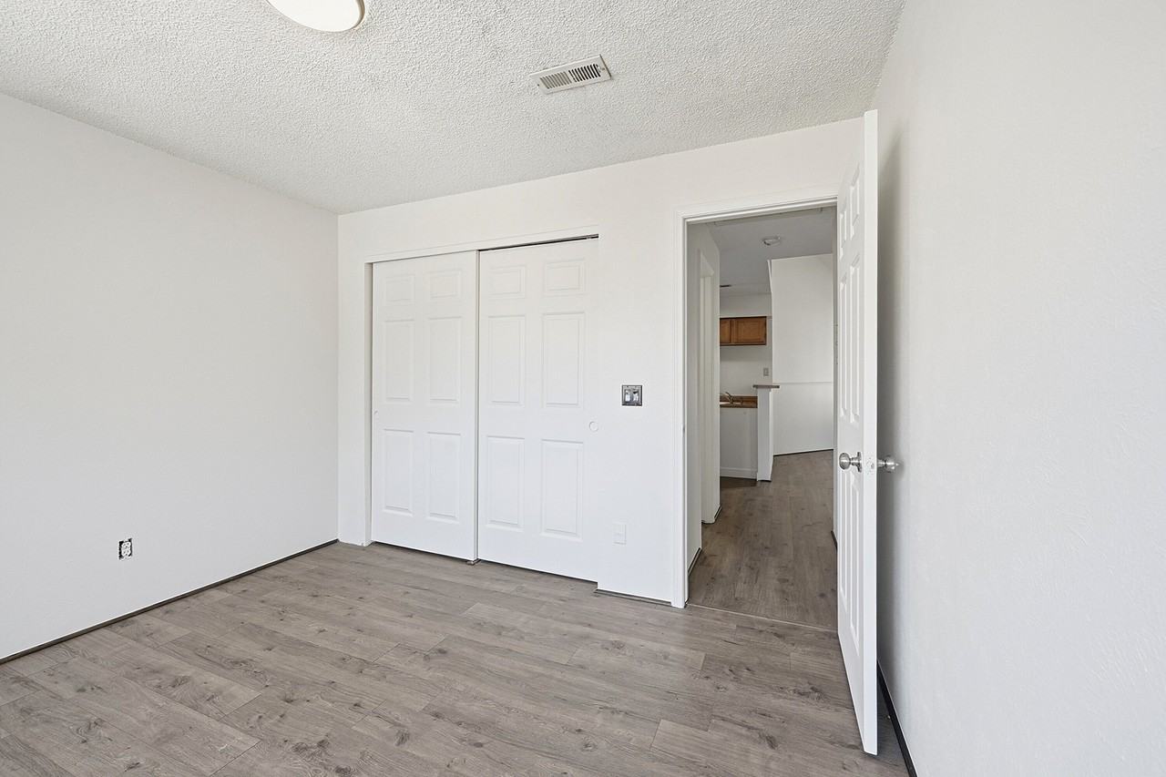 4763 White Rock Cir #6F - Photo 2 of 19
