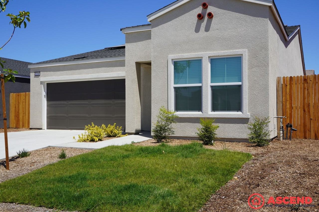 8206 Wandesford Dr - Photo 2 of 23