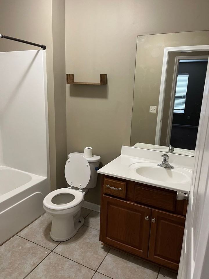 502 Strickland Street Ext - Photo 5 of 14
