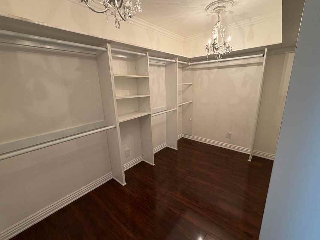407 N Clinton St - Photo 6 of 50