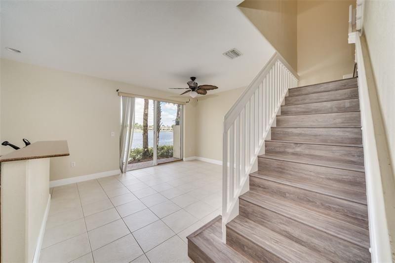 2761 Sw 85th Ave - Photo 2 of 11