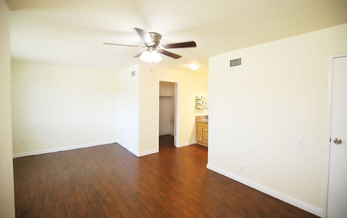 16317 Sierra Ridge Way - Photo 7 of 41