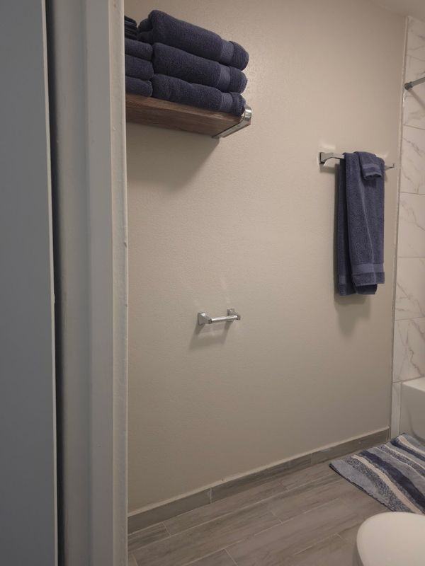 104 E Roosevelt Ave ##4 - Photo 4 of 9