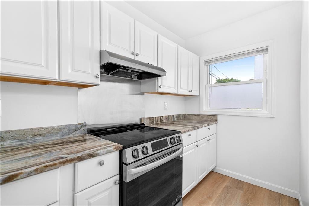 178 Ledge St ##1 - Photo 3 of 26