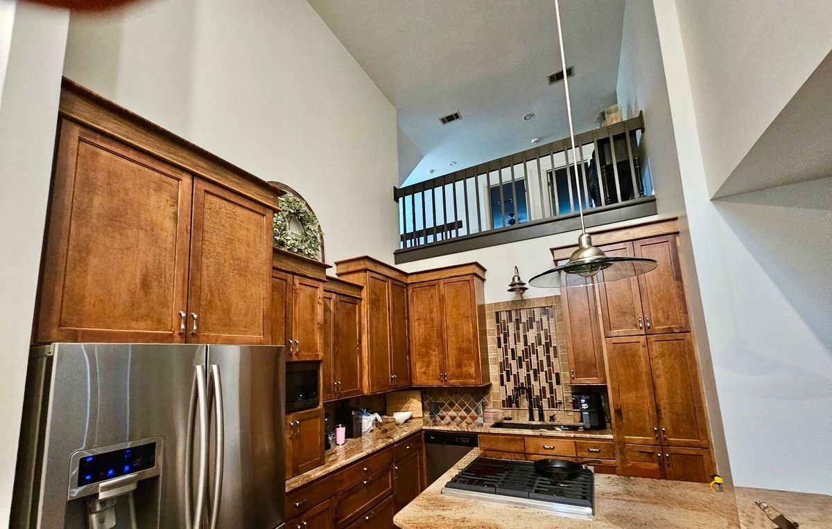 375 Amberleaf Dr - Photo 4 of 24