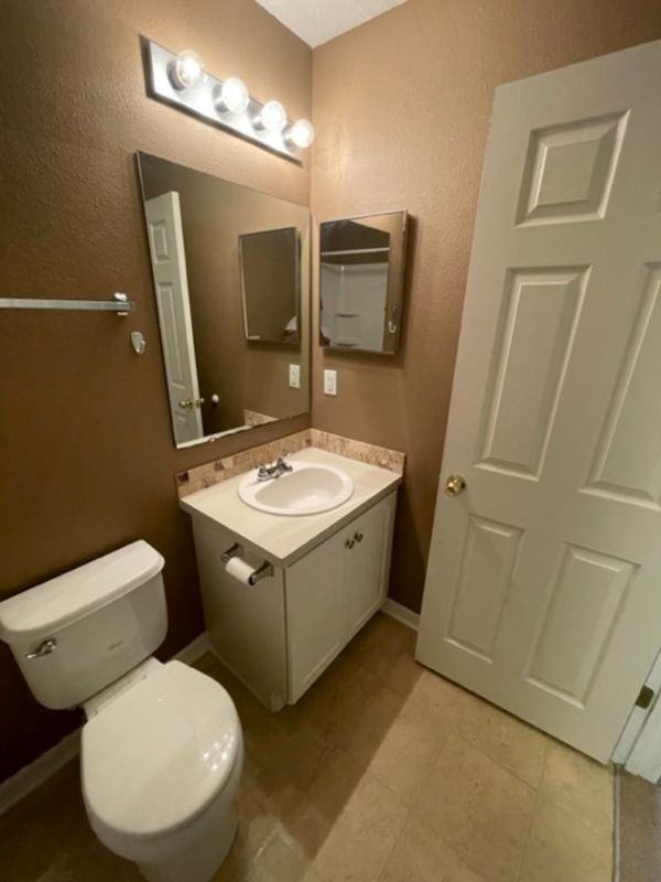 10934 Johanna Ave - Photo 7 of 15