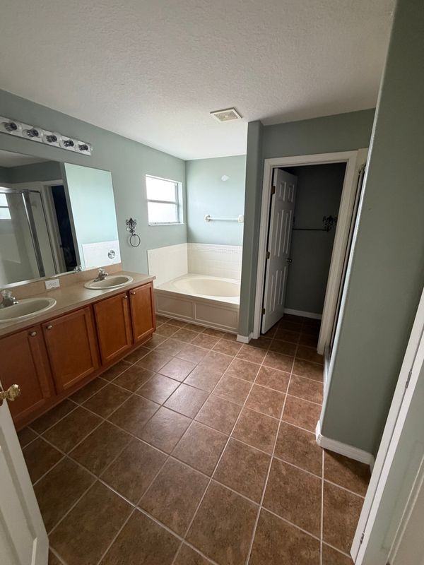 31037 Baclan Dr - Photo 6 of 8