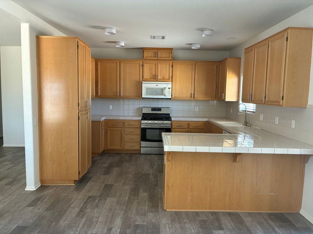 48102 91st St W - Photo 3 of 5