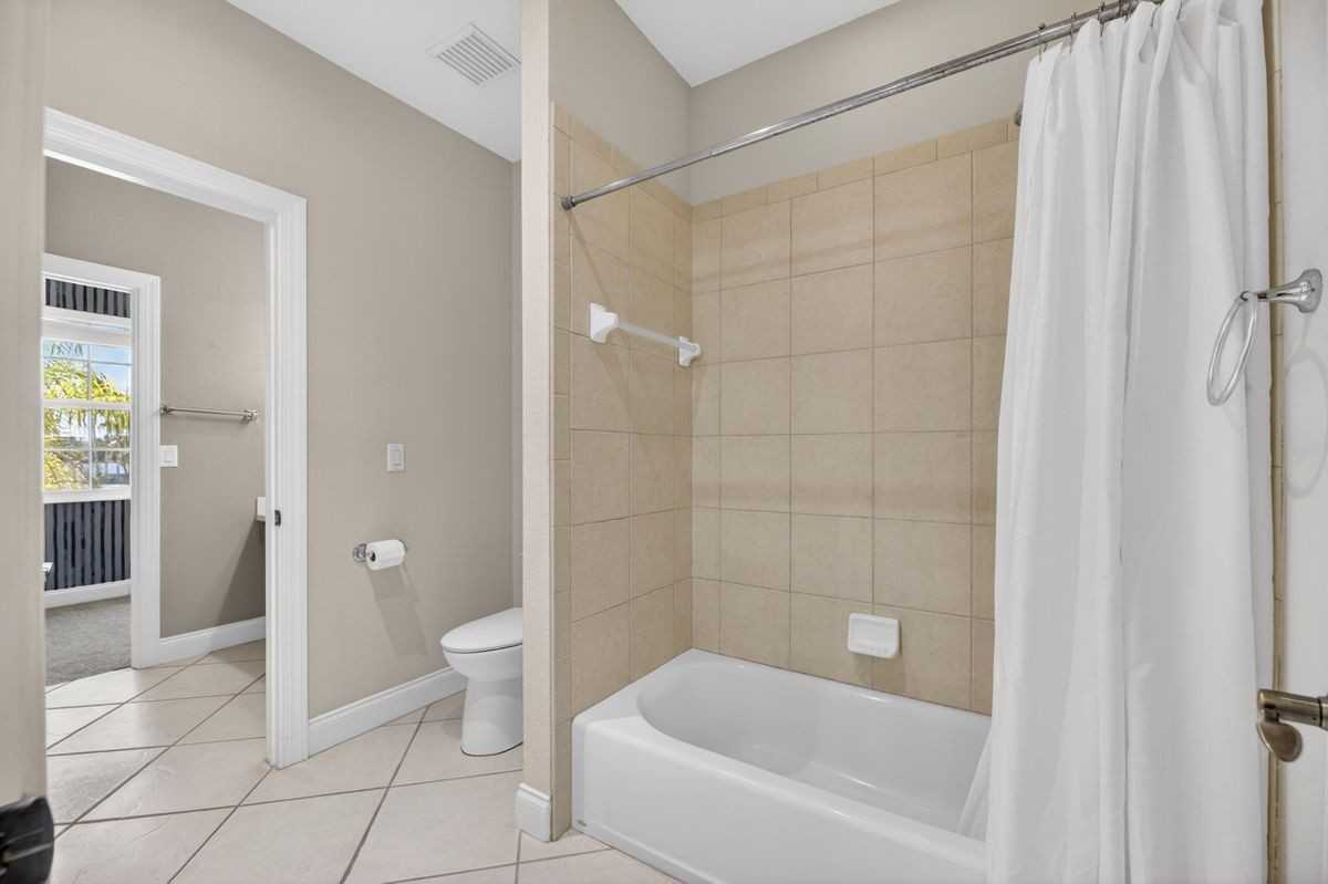 5536 Luminar Pointe Ln - Photo 4 of 42