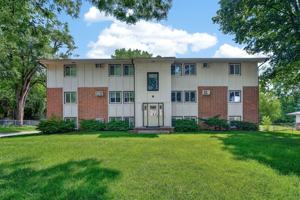 featured image of 1645 Nw 84th St #11