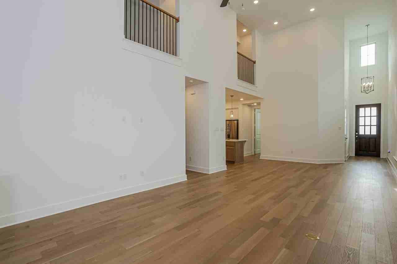 2852 Holland Ct - Photo 3 of 38