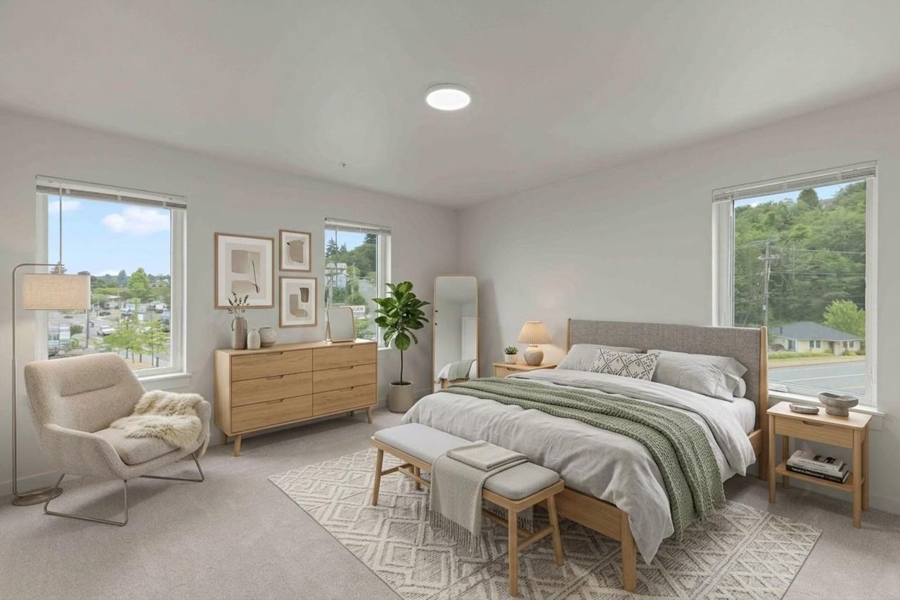 429 Bay Street - Photo 2 of 50