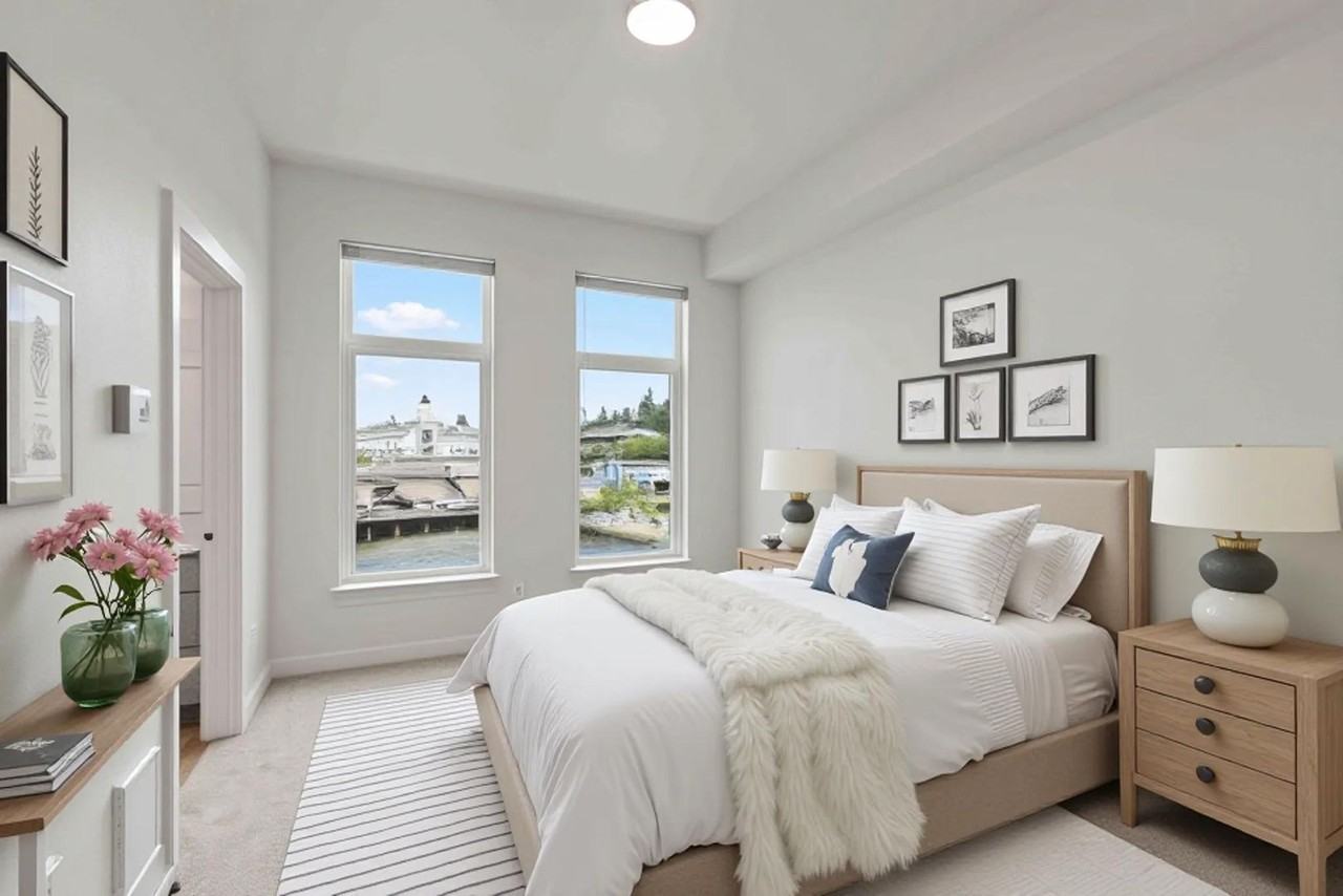 429 Bay Street - Photo 7 of 50