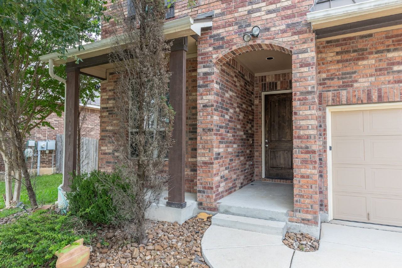 8103 Mystic Chase - Photo 2 of 49