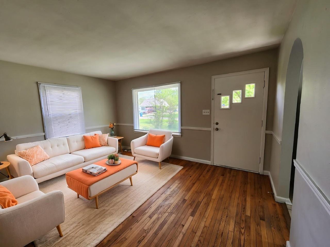 354 S Biltmore Ave - Photo 3 of 34