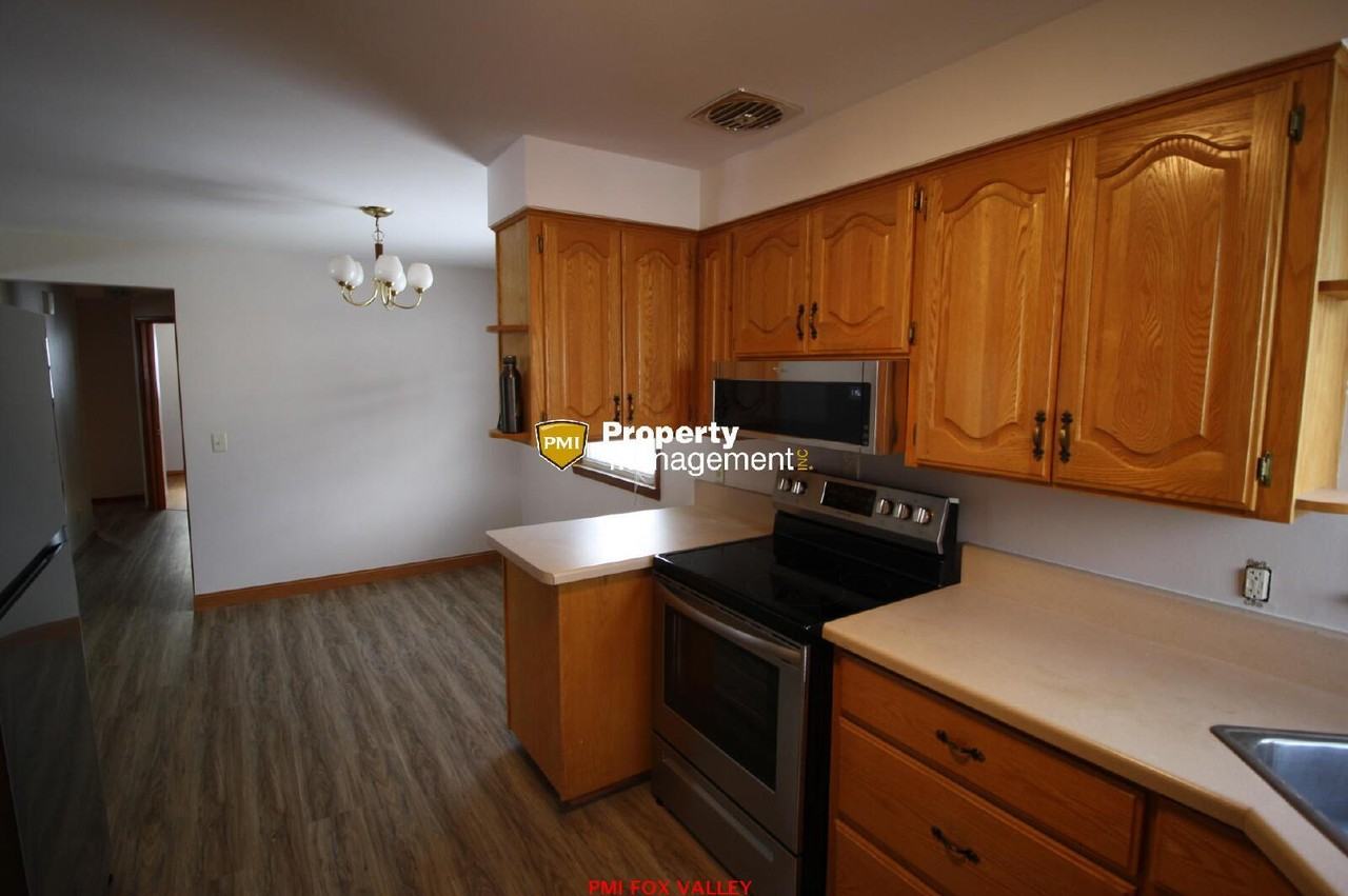 1801 S Telulah Ave - Photo 2 of 22