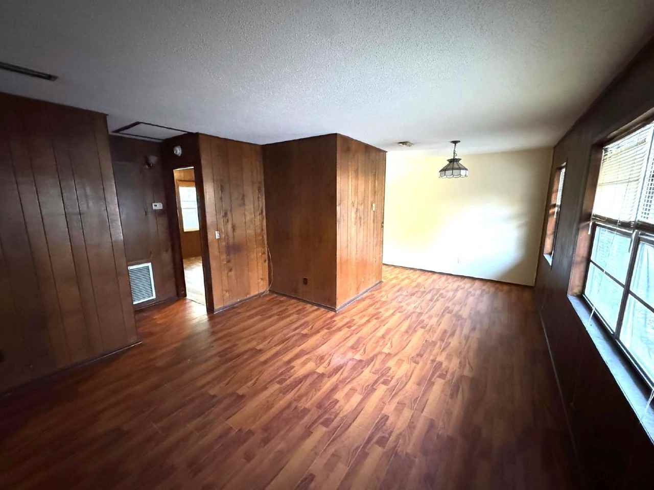 704 S Edgewood Dr Apt A2 - Photo 2 of 6