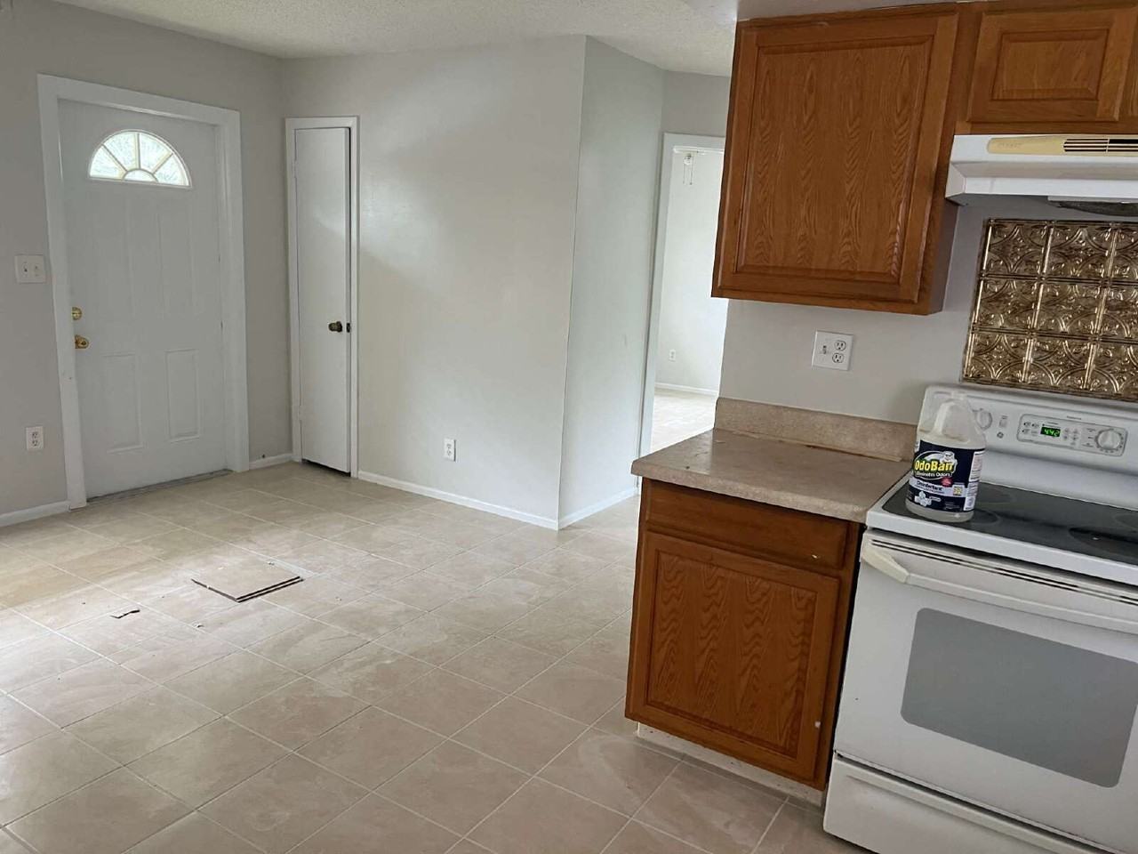 1641 Linwood Ave - Photo 7 of 8