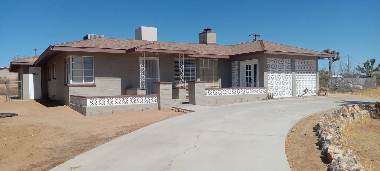 3676 Yucca Mesa Rd - Photo 2 of 19