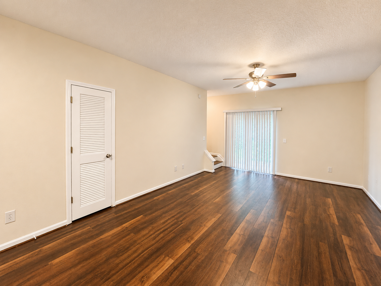 485 Scrub Jay Dr - Photo 4 of 9