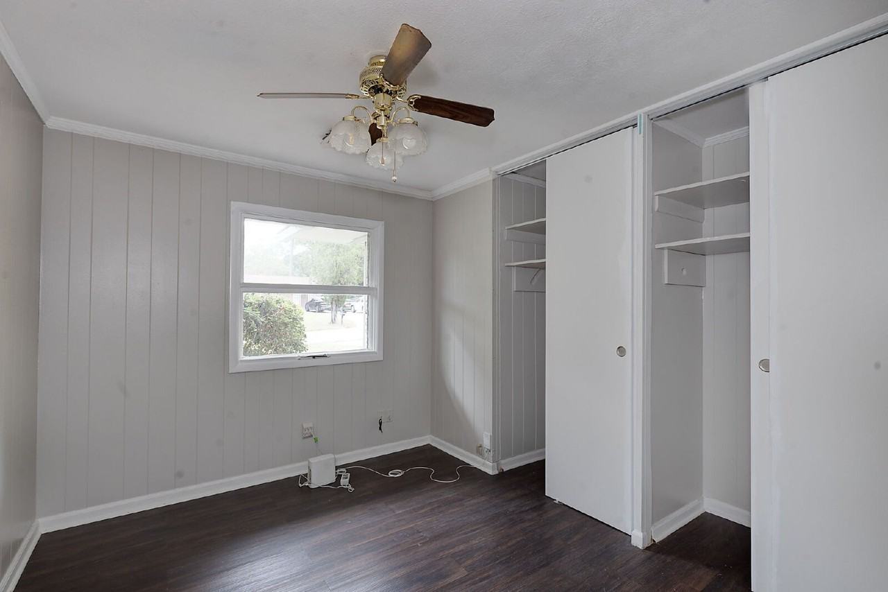 4527 Fairview Dr - Photo 6 of 20