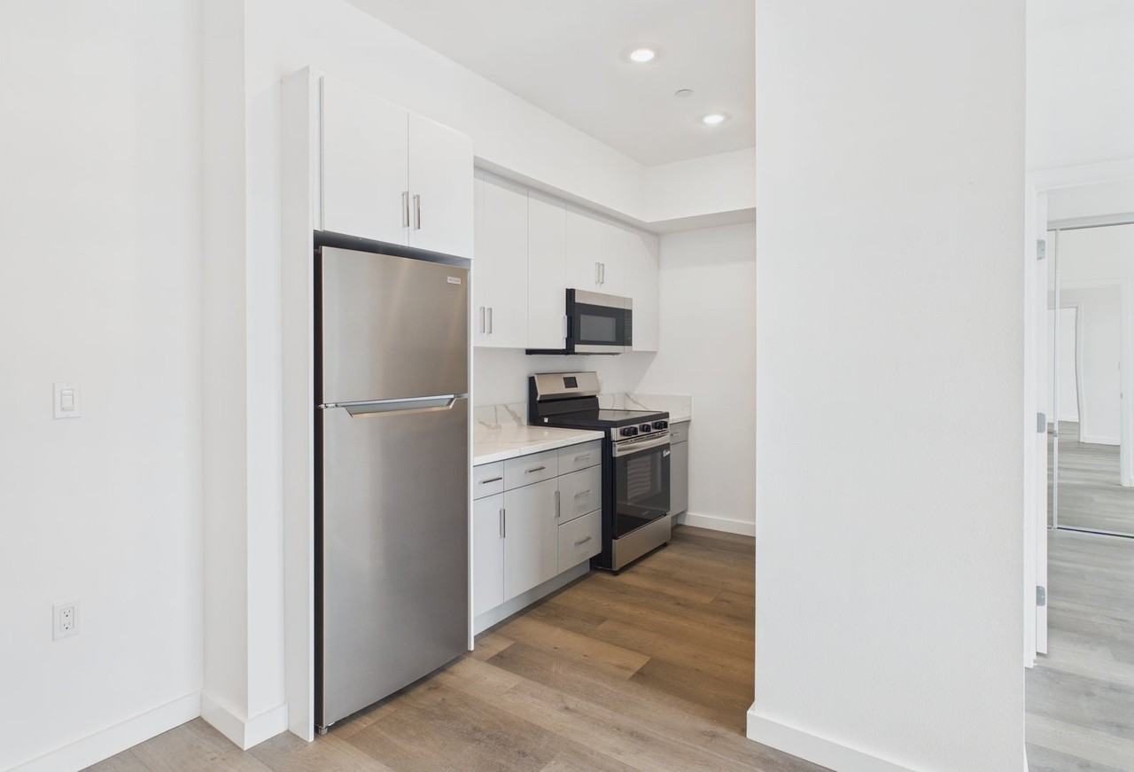 Diamante Apartment Homes - Photo 2 of 40