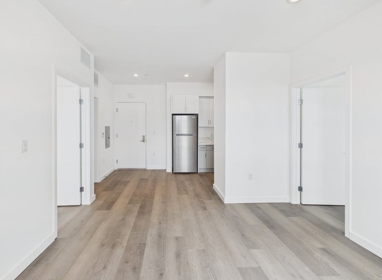 Diamante Apartment Homes - Photo 5 of 40