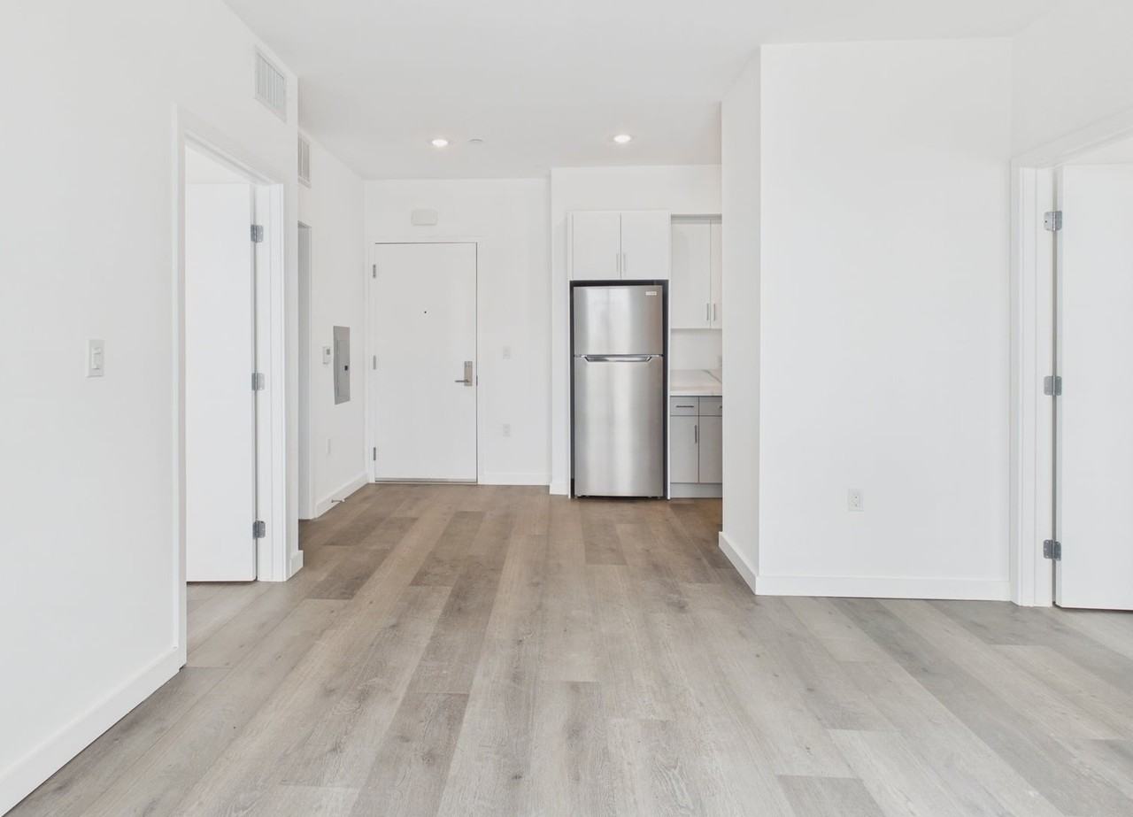 Diamante Apartment Homes - Photo 6 of 40