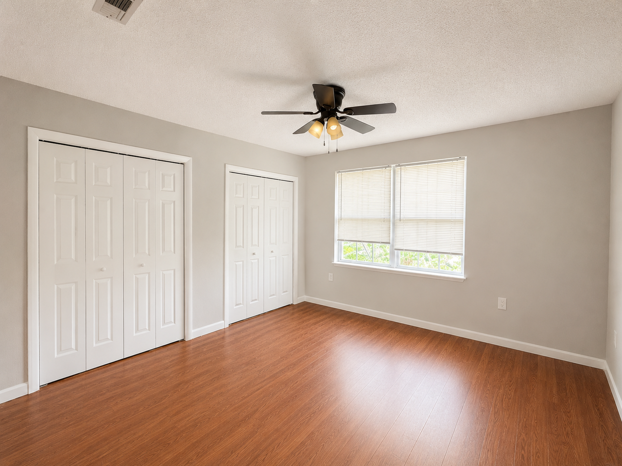 357 Se Mohawk Way - Photo 4 of 7