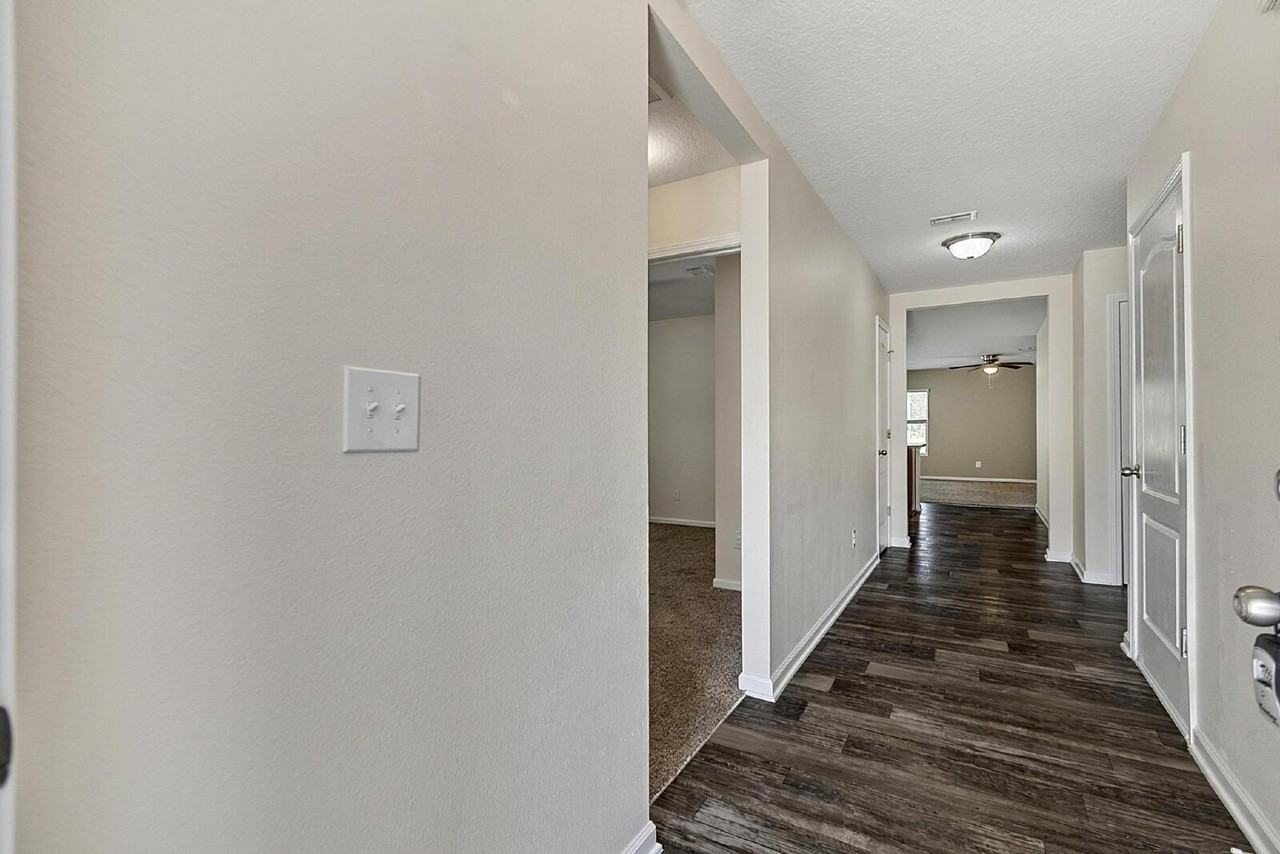 137 Fairway Ct - Photo 6 of 50