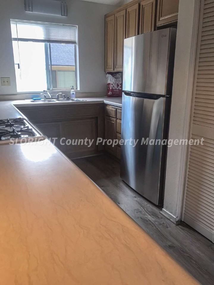 1185 E Foothill Blvd - Photo 7 of 29