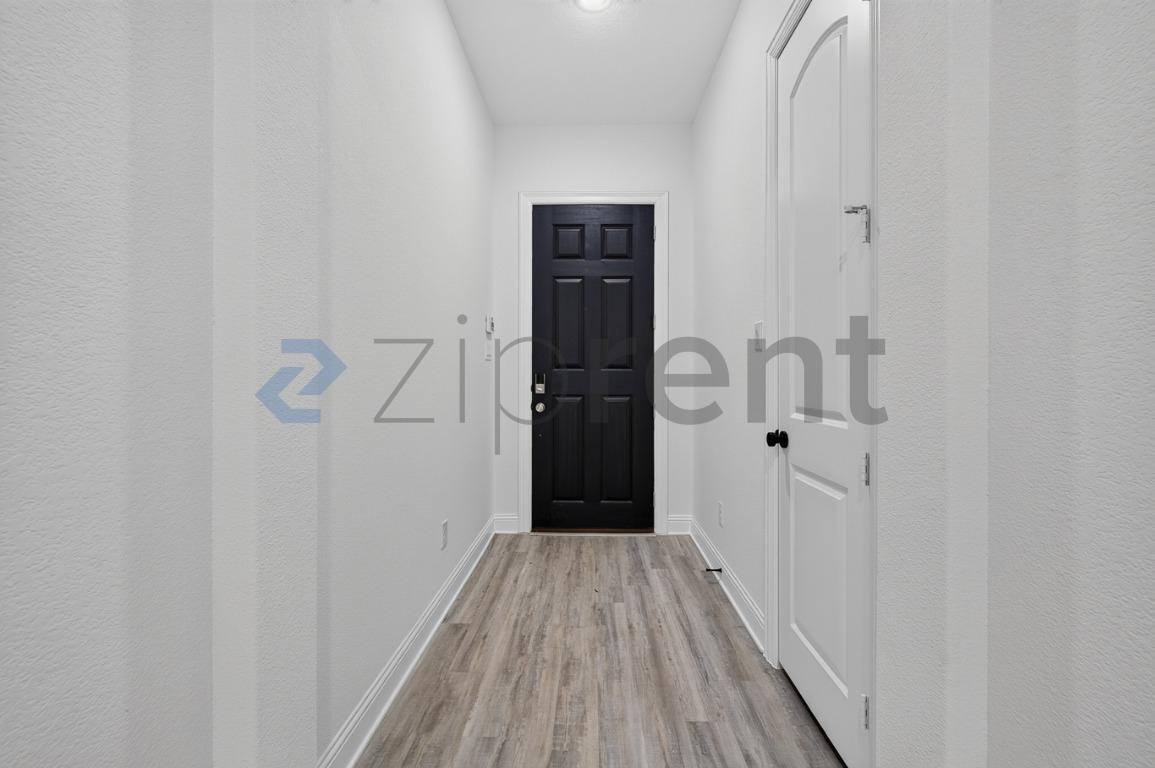 1408 Bonsmara Dr - Photo 5 of 31