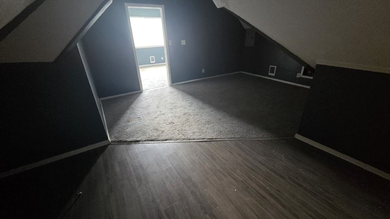 1374 E 115th St - Photo 2 of 5